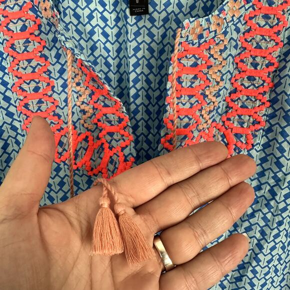 J.Crew Silk Blue Arrow Print Tassel Embroidered Sleeveless Tank top Size 8 - Picture 7 of 10